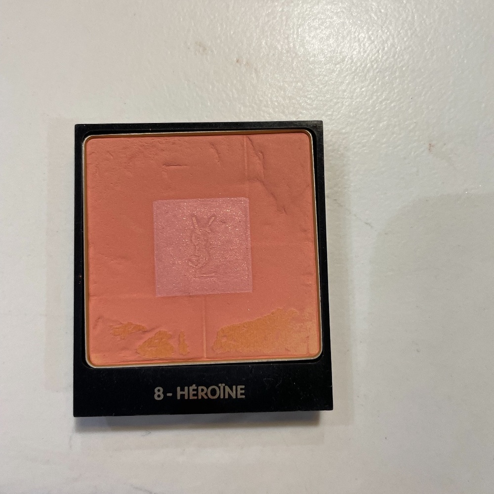 Yves Saint Laurent Blush Volupte Heart of Light Powder Blush - 08 Heroine 9g